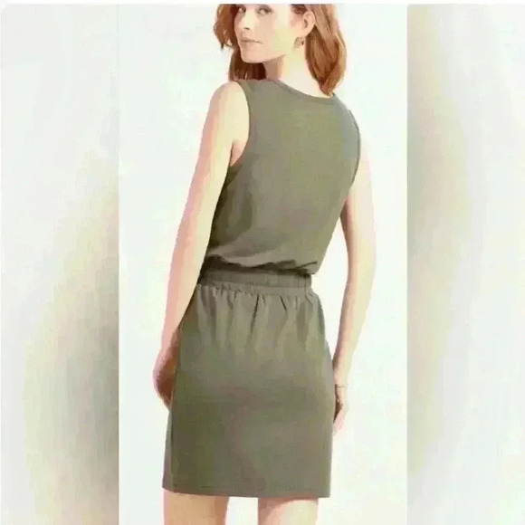 Evereve Kiara Vneck T Shirt Short Dress Olive Green Size XS - Picture 3 of 8